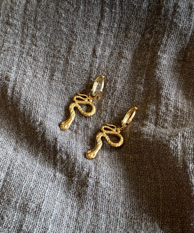 Boucles d'oreilles serpent plaqué or